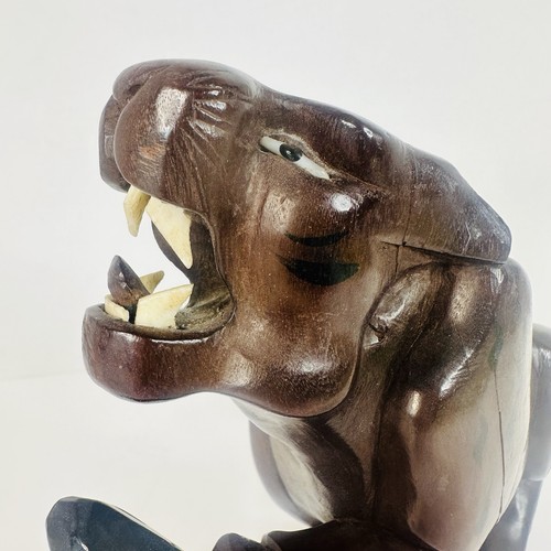 Scultura tigre intagliata - , a