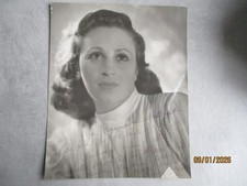 RENEE LEBAS CHANTEUSE