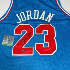 Maglia firmata Michael Jordan
