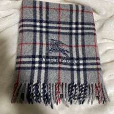 Stola Burberry grigia in lana