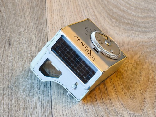 Pentacon light meter