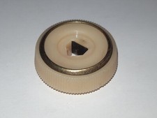 Pos 2) 1 manopola posteriore