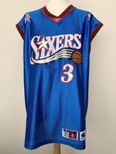 Maglia da basket blu degli USA