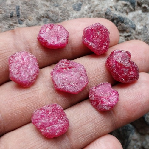 Rubino colore rosa naturale