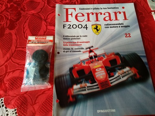 F2004 kyosho 04022 - f2004, f1-04022