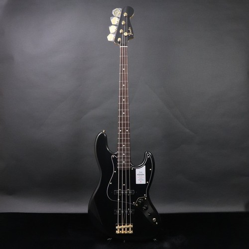 Fender made in japan - /,
