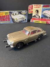 Corgi Toys 261 Aston Martin