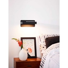 Lucide Lampada da parete per camera da letto con diffusore a led e base usb Atki