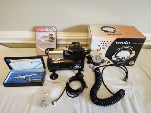 Iwata airbrush bundle - bundle, lot