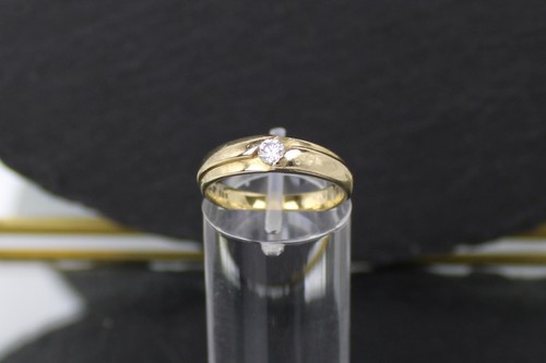 Anello con diamanti - ,, oro