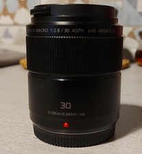 Panasonic Lumix G Macro 30mm f/2.8 ASPH