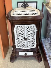 Antica stufa da salotto