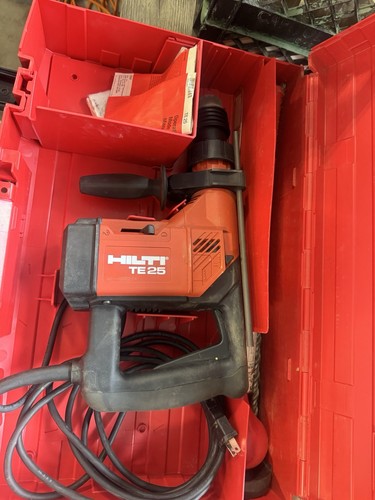 Hilti rotary hammer - drill, te25