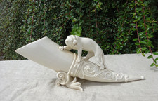 Pantera in porcellana su