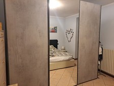 ARMADIO CON ANTE SCORREVOLI PER CAMERA 