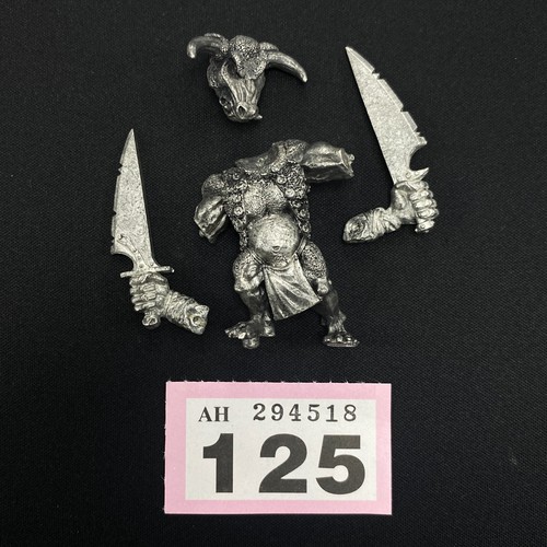 Minotauro signore doombull - minotauro,