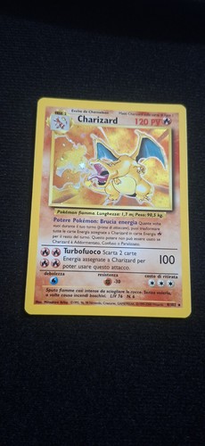 Carta pokémon charizard holo - carta,