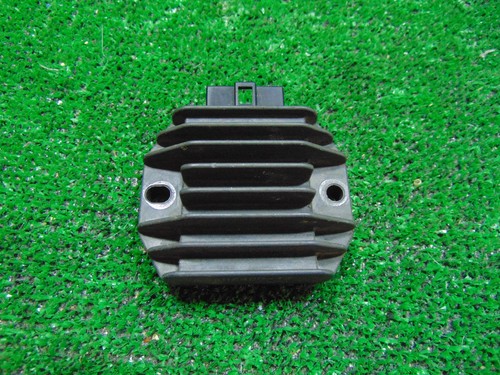 Regolatore tensione - di,