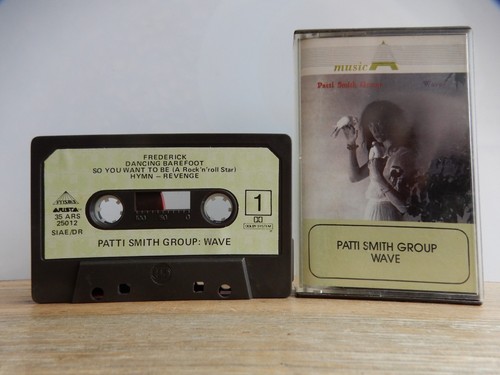 Patti smith group wave musik - group,