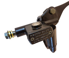 BL026 LEVA FRENO E SERBATOIO