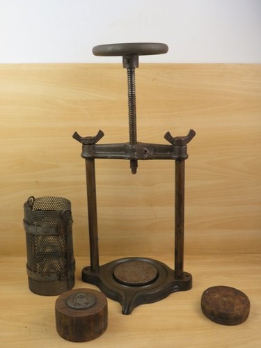 Vecchio spremiagrumi vite in - spremiagrumi,