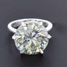 Certified round cut - 8.30,