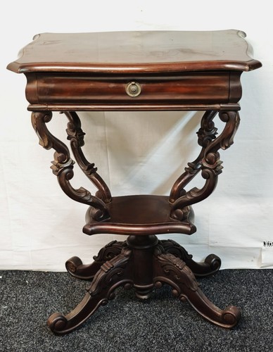 Antico tavolino genovese - , –