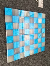 Tavola di alabastro bianca e