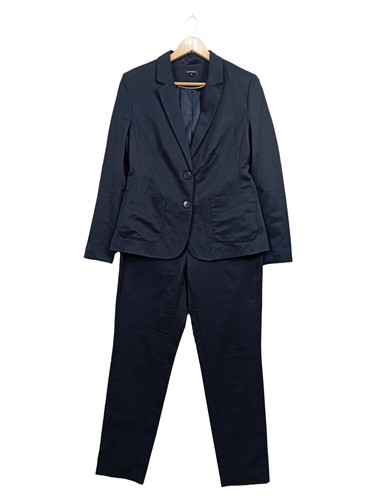 More tailleur - &,
