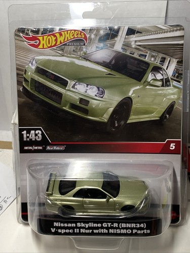 Hotwheels nissan - 1/43,