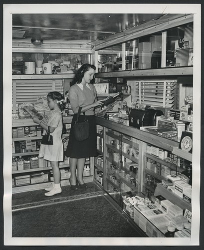 1947 mobile drugstore - 1947,