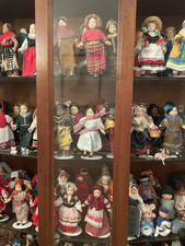 Collezione Bambole Dal Mondo In Porcellana