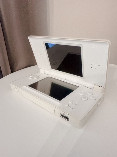 Nintendo lite console - ds,