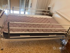 Letto ospedaliero a una piazza