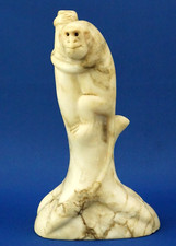 Scultura marmo scimmia con occhi diaspro Arte orientale Cina o Giappone 1800 XIX