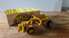 NZG 1/50 CATERPILLAR CAT 621