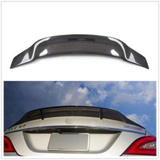 Spoiler nero per Mercedes-Benz