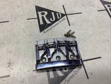 Ponte rullo per chitarra basso