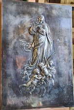 Antica placca in metallo finemente lavorata raffigurante l'Ascensione di Maria