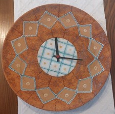 Orologio da parete in cotto dipinto diametro 39,5 cm. Cottoveneto. FATTO A MANO.