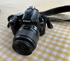 Nikon Reflex D3000 + Nikkor