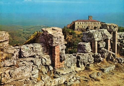 Volterra cinta mura - cinta,