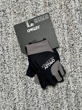 Guanti MTB corti OAKLEY