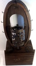 ANTICO-PORTABOTTIGLIA-A FORMA DI BOTTE IN LEGNO CON CESTELLO BASCULANTE IN METAL