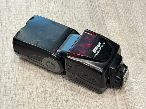 Nikon speedlight 700 su - speedlight, sb-700