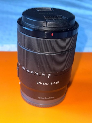 Sony 135mm 5 - 18-135mm, oss
