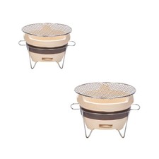 Vecchia stufa in argilla con ventilazione, barbecue, griglia a carbone per