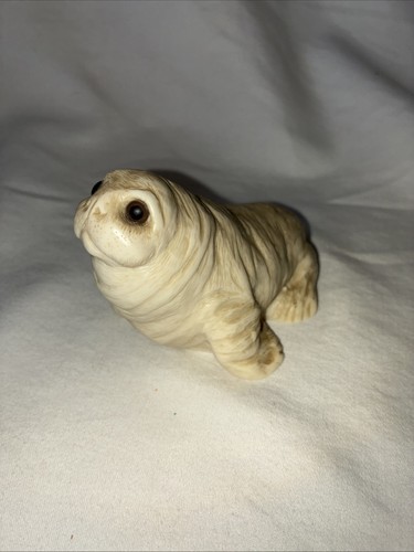 Vintage aarktik sculptures - vintage,