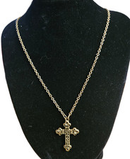 Collana con croce tono oro