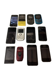 12 Telefoni Cellulari Vintage; ottimi per ricambi